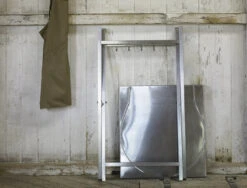 Delivita Deluxe Oven Stand -Bbq Promotiewinkel folding stand 2 1410x1076 crop center