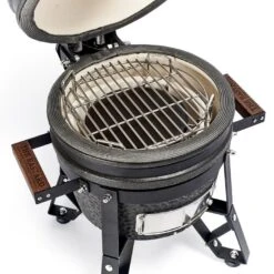 The Bastard Model 2021 Small Urban Kamado Keramiek Mat Zwart -Bbq Promotiewinkel the bastard urban keramische barbecue small 2021 5